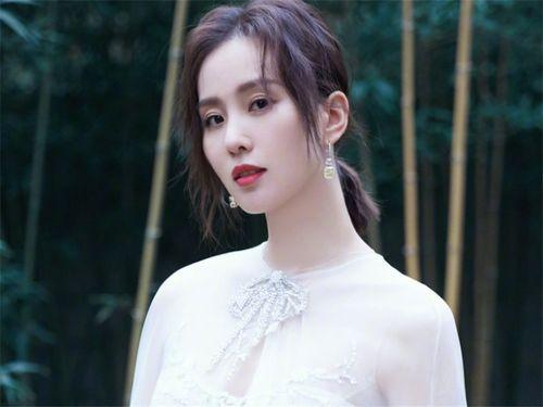 刘诗诗爆料肖战视频,视频曝光惊人内幕